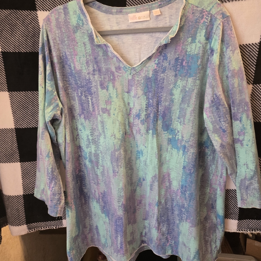Belle by Kim Gravel Pastel Mint Lavender Brushstroke V-Neck Top